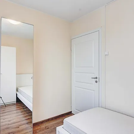 Zirmunu St 115 Students Lt Apartmanhotel
